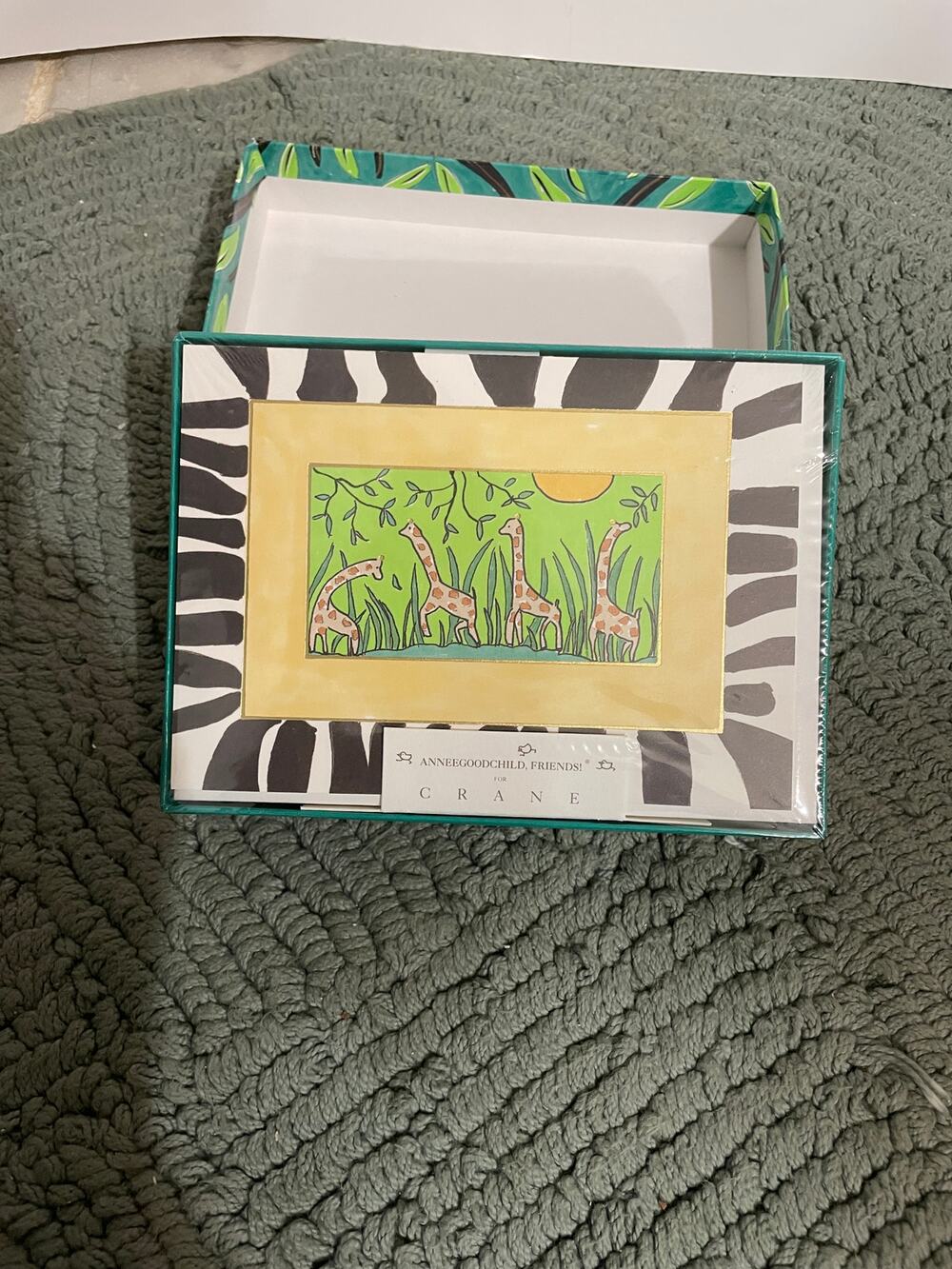 Annee Good Child, Friends! Crane Giraffe Stationery